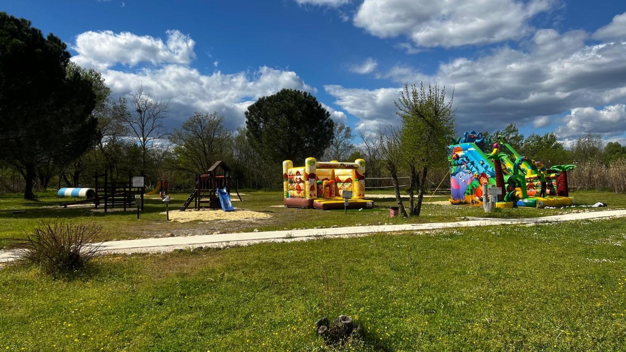 Camping Le Fief D'Anduze Exterior photo