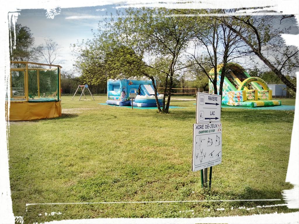 Camping Le Fief D'Anduze Exterior photo